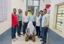 *IPL सामन्यावर ऑनलाइन क्रिकेट सट्टा खेळणाऱ्यांवर कारवाई* *स्थानिक गुन्हे शाखेची गडचांदूर येथे धडक मोहीम; एक मोबाईल जप्त*