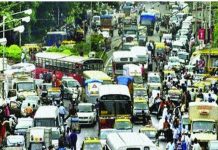 चंद्रपूरकरांना वाहतूक कोंडीतून दिलासा कधी मिळणार?* *मा. नितीन गडकरी पडोली ते बंगाली कॅम्प उड्डाणपूल मंजूर करून चंद्रपूरकरांना दिलासा देणार का?*